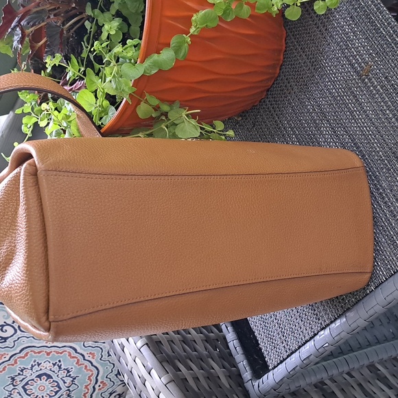 COACH Mia SaddleTan Soft Leather Shoulder Bag with Beautiful Gold Hardware EC - Picture 8 of 10